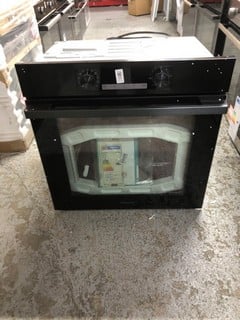 Lot 17  
            Nottingham SR1 - Delivery or Collection 

                
HISENSE BUILT IN SINGLE OVEN - MODEL - BO3PY6C02-5 - ORIGINAL RRP - £299.99 (EX-D...
