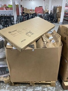 Lot 190  
            Nottingham SR1 - Delivery or Collection 

                
PALLET OF VARIOUS ITEMS TO INC. SAUDER DESK