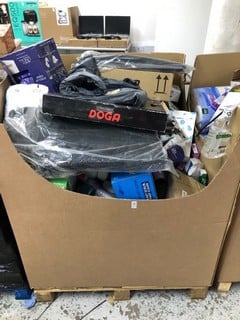 Lot 243  
            Nottingham SR1 - Delivery or Collection 

                
PALLET OF VARIOUS ITEMS TO INC. HARPIC ORIGINAL THINK CLEANING BLEACH