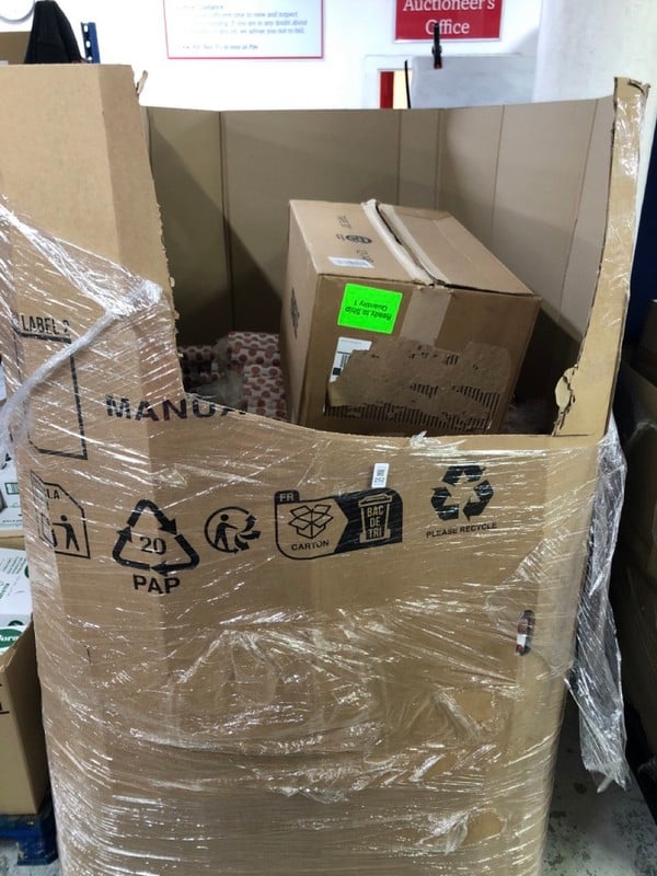 Lot 252  
            Nottingham SR1 - Delivery or Collection 

                
PALLET OF WRAPPING PAPER