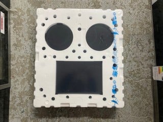 Lot 38  
            Nottingham SR1 - Delivery or Collection 

                
HOTPOINT 4 BURNER INDUCTION HOB - MODEL - HR651CH - ORIGINAL RRP - £179.99 (SEALE...