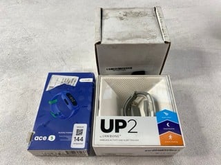 Lot 144  
            Nottingham Prem - Delivery Only 

                
2 X ASSORTED ITEMS TO INCLUDE JAWBONE WIRELESS ACTIVITY AND SLEEP TRACKER UP 2. [...