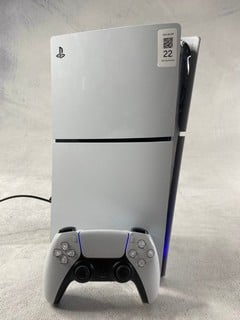 Lot 22  
            Nottingham Prem - Delivery Only 

                
SONY PS5 GAME CONSOLE: MODEL NO CFI-2016 (WITH BOX & CONTROLLER) [JPTN47584]