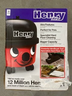 Lot 268  
            Nottingham Prem - Delivery Only 

                
HENRY XTRA VACUUM CLEANER