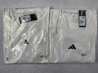 Lot 317  
            Nottingham Prem - Delivery Only 

                
2 X ADIDAS T SHIRT UK SIZE 2XL