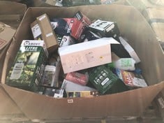 Lot 166  
            Edinburgh SR21 - Delivery Or Collection 

                
PALLET OF OUTDOOR & GARDEN TO INCLUDE 1ABOVE 5 LITRE GARDEN PRESSURE SPRAYER, WEE...