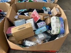 Lot 183  
            Edinburgh SR21 - Delivery Or Collection 

                
PALLET OF GENERAL GOODS TO INCLUDE CLASSIC KITCHEN ROLL, 3-PLY, STRONG AND ABSORB...