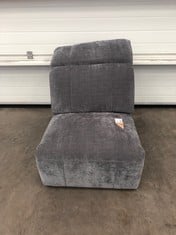 Lot 228  
            Edinburgh SR21 - Delivery Or Collection 

                
DFS.COM ARMLESS SOFA PART, COLOR GREY: LOCATION - RIGHT SOFA RACKS(COLLECTION OR ...