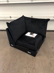 Lot 229  
            Edinburgh SR21 - Delivery Or Collection 

                
DFS.COM SOFA PART, COLOR BLACK: LOCATION - RIGHT SOFA RACKS(COLLECTION OR OPTIONA...