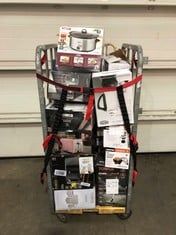 Lot 246  
            Edinburgh SR21 - Delivery Or Collection 

                
QUANTITY OF KITCHEN & APPLIANCES ITEMS TO INCLUDE TOWER 3.5L SLOW COOKER - (CAGE ...