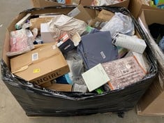 Lot 254  
            Edinburgh SR21 - Delivery Or Collection 

                
PALLET OF GENERAL GOODS TO INCLUDE SEBO VACUUM CLEANER FILTERBOX X.: LOCATION - R...