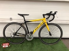 Lot 259  
            Edinburgh SR21 - Delivery Or Collection 

                
CARRERA TDF ROAD BIKE, 54CM FRAME, 700X28C WHEELS, 2X8 SHIMANO GEARS: LOCATION - ...
