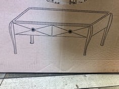 Lot 35  
            Edinburgh SR21 - Delivery Or Collection 

                
RVA ASTLEY MIRRORED COFFEE TABLE: LOCATION - LEFT FLOOR(COLLECTION OR OPTIONAL DE...