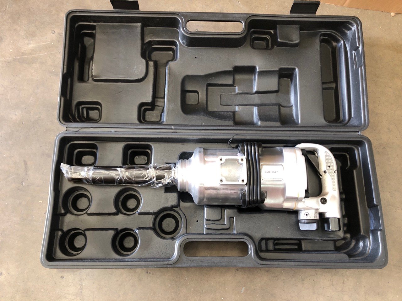 Lot 73  
            Edinburgh SR21 - Delivery Or Collection 

                
COSTWAY AIR IMPACT WRENCH ET1130GB: LOCATION - RACK(COLLECTION OR OPTIONAL DELIVE...