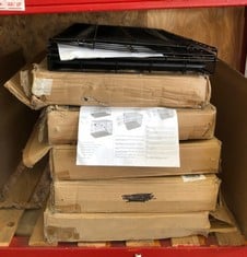 Lot 74  
            Edinburgh SR21 - Delivery Or Collection 

                
X 6 DOUBLE DOOR FOLDING METAL DOG CRATE 76CM: LOCATION - RACK(COLLECTION OR OPTIO...