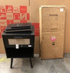 Lot 85  
            Edinburgh SR21 - Delivery Or Collection 

                
HOMEGA TV BENCH + BLACK BEDSIDE CABINET:::: LOCATION - RACK(COLLECTION OR OPTIONA...