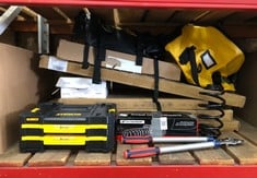 Lot 87  
            Edinburgh SR21 - Delivery Or Collection 

                
QUANTITY OF TOOLS & HOME IMPROVEMENT ITEMS TO INCLUDE DEWALT DWST83395-1 SUITCASE...
