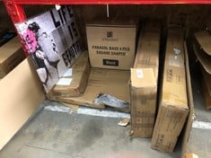 Lot 89  
            Edinburgh SR21 - Delivery Or Collection 

                
QUANTITY OF GENERAL ITEMS TO INCLUDE HALLOWOOD FURNITURE OAK & BLACK DINING BENCH...