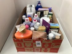 Lot 16  
            Edinburgh SR21 - Collection Only 

                
QUANTITY OF HEALTH & BEAUTY ITEMS TO INCLUDE SUPER FACIALIST - SALICYLIC ACID ANT...