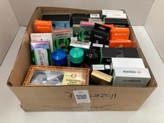 Lot 28  
            Edinburgh SR21 - Collection Only 

                
QUANTITY OF VAPE ITEMS TO INCLUDE JUST JUICE 70/30 VAPE LIQUID WITHOUT NICOTINE, ...