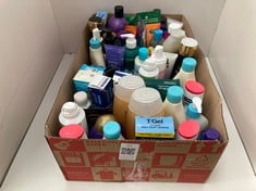 Lot 35  
            Edinburgh SR21 - Collection Only 

                
QUANTITY OF HEALTH & BEAUTY ITEMS TO INCLUDE DOVE ADVANCED CARE REVIVING BODY WAS...