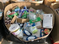 Lot 66  
            Edinburgh SR21 - Collection Only 

                
PALLET OF CLEANING LIQUIDS TO INCLUDE FAIRY MAX POWER ANTIBACTERIAL 545 ML. - COL...