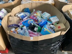 Lot 67  
            Edinburgh SR21 - Collection Only 

                
PALLET OF KITCHEN & APPLIANCES TO INCLUDE DETTOL ANTIBACTERIAL MULTI SURFACE CLEA...