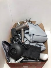 Lot 160  
            Edinburgh SR34RED - Delivery Only 

                
QUANTITY OF HEALTH & BEAUTY ITEMS TO INCLUDE ORAL-B SMART I O ELECTRIC TOOTHBRUSH...