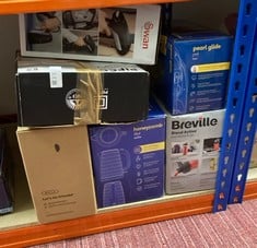 Lot 183  
            Edinburgh SR34RED - Delivery Only 

                
QUANTITY OF KITCHEN & APPLIANCES ITEMS TO INCLUDE RUSSELL HOBBS PEARL GLIDE STEAM...