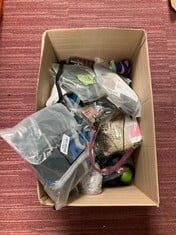 Lot 281  
            Edinburgh SR34RED - Delivery Only 

                
QUANTITY OF PET PRODUCTS ITEMS TO INCLUDE ANCOL TIMBERWOLF BONDED THREAD LEATHER ...