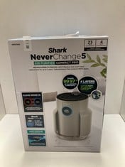 Lot 299  
            Edinburgh SR34RED - Delivery Only 

                
SHARK NEVERCHANGE5 AIR PURIFIER FOR HOME, BEDROOM, OFFICE, ROOM COVERAGE 23SQM, 5...