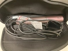 Lot 308  
            Edinburgh SR34RED - Delivery Only 

                
SHARK FLEXFUSION MULTI-STYLER AND HAIR STRAIGHTENER: LOCATION - C RACK