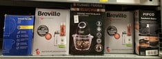 Lot 349  
            Edinburgh SR34RED - Delivery Only 

                
QUANTITY OF KITCHEN & APPLIANCES ITEMS TO INCLUDE RUSSELL HOBBS ELECTRIC 0.85L TR...