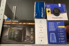 Lot 423  
            Edinburgh SR34RED - Delivery Only 

                
QUANTITY OF KITCHEN & APPLIANCES ITEMS TO INCLUDE RUSSELL HOBBS ELECTRIC HEATER 1...