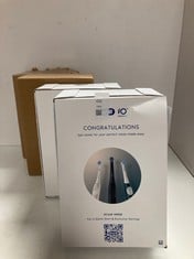 Lot 428  
            Edinburgh SR34RED - Delivery Only 

                
QTY OF ITEMS TO INCLUDE A. REMINGTON BEARD TRIMMER KIT THE WORKS (6 PIECE BEARD T...