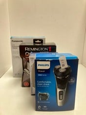 Lot 436  
            Edinburgh SR34RED - Delivery Only 

                
QUANTITY OF HEALTH & BEAUTY ITEMS TO INCLUDE PHILIPS ELECTRIC SHAVER 3000 SERIES ...
