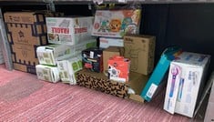 Lot 482  
            Edinburgh SR34RED - Delivery Only 

                
QUANTITY OF BABY & TODDLER ITEMS TO INCLUDE TOMMEE TIPPEE INBATH DIGITAL THERMOME...