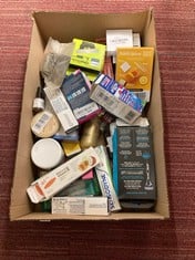 Lot 635  
            Edinburgh SR34RED - Delivery Only 

                
QUANTITY OF HEALTH & BEAUTY ITEMS TO INCLUDE FIXODENT PLUS UNBEATABLE BITE DENTUR...