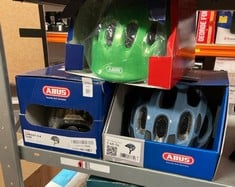 Lot 675  
            Edinburgh SR34RED - Delivery Only 

                
QUANTITY OF SPORTS & EXERCISE ITEMS TO INCLUDE ABUS YOUN-I ACE CITY HELMET - BIKE...