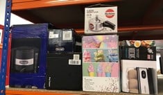 Lot 704  
            Edinburgh SR34RED - Delivery Only 

                
QUANTITY OF KITCHEN & APPLIANCES ITEMS TO INCLUDE DE'LONGHI KG200 ELECTRIC COFFEE...