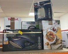 Lot 715  
            Edinburgh SR34RED - Delivery Only 

                
QUANTITY OF KITCHEN & APPLIANCES ITEMS TO INCLUDE RUSSELL HOBBS STEAM GENIE 2IN1 ...