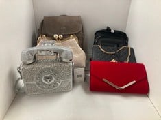 Lot 720  
            Edinburgh SR34RED - Delivery Only 

                
QUANTITY OF ITEMS TO INCLUDE BETSEY JOHNSON WOMEN'S MILLION STARS PHONE BAG REORD...