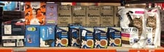 Lot 120  
            Edinburgh SR24 - Delivery Only 

                
QUANTITY OF PET PRODUCTS ITEMS TO INCLUDE GOURMET PERLE OCEAN COLLECTION ADULT WE...