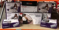 Lot 121  
            Edinburgh SR24 - Delivery Only 

                
QUANTITY OF HEALTH & BEAUTY ITEMS TO INCLUDE CARMEN C85043GRY RECHARGEABLE HOT WA...