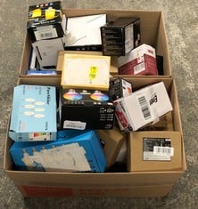 Lot 131  
            Edinburgh SR24 - Delivery Only 

                
QUANTITY OF GENERAL GOODS ITEMS TO INCLUDE PURE SHINE LED BULBS .: LOCATION - B RACK