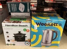 Lot 160  
            Edinburgh SR24 - Delivery Only 

                
QUANTITY OF KITCHEN & APPLIANCES ITEMS TO INCLUDE DAEWOO ESSENTIALS 2 SLICE SANDW...