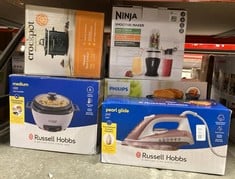 Lot 162  
            Edinburgh SR24 - Delivery Only 

                
QUANTITY OF KITCHEN & APPLIANCES ITEMS TO INCLUDE RUSSELL HOBBS PEARL GLIDE STEAM...