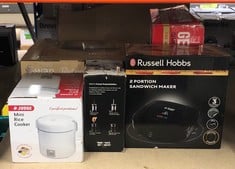 Lot 169  
            Edinburgh SR24 - Delivery Only 

                
QUANTITY OF KITCHEN & APPLIANCES ITEMS TO INCLUDE BODUM KENYA FRENCH PRESS - 1L /...