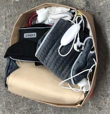 Lot 179  
            Edinburgh SR24 - Delivery Only 

                
QUANTITY OF HEALTH & BEAUTY ITEMS TO INCLUDE BEURER TL45 PERFECT DAY DAYLIGHT LAM...