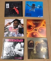 Lot 343  
            Edinburgh SR24 - Delivery Only 

                
QUANTITY OF VINYLS TO INCLUDE PLAYBOI CARTI : LOCATION - D RACK